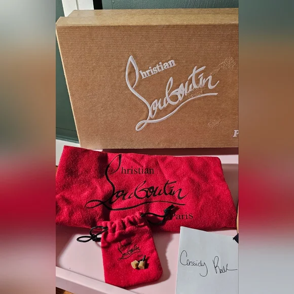 Christian Louboutin Tan Stiletto Heels with Bow Detail - Picture 2 of 9